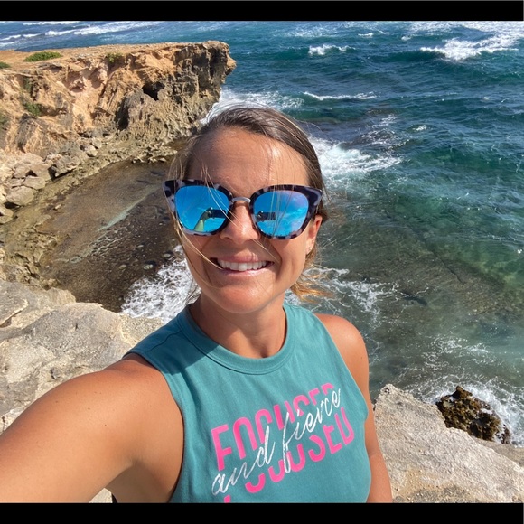 Meet your Posher, Aubrey-jason - Picture 1 of 1